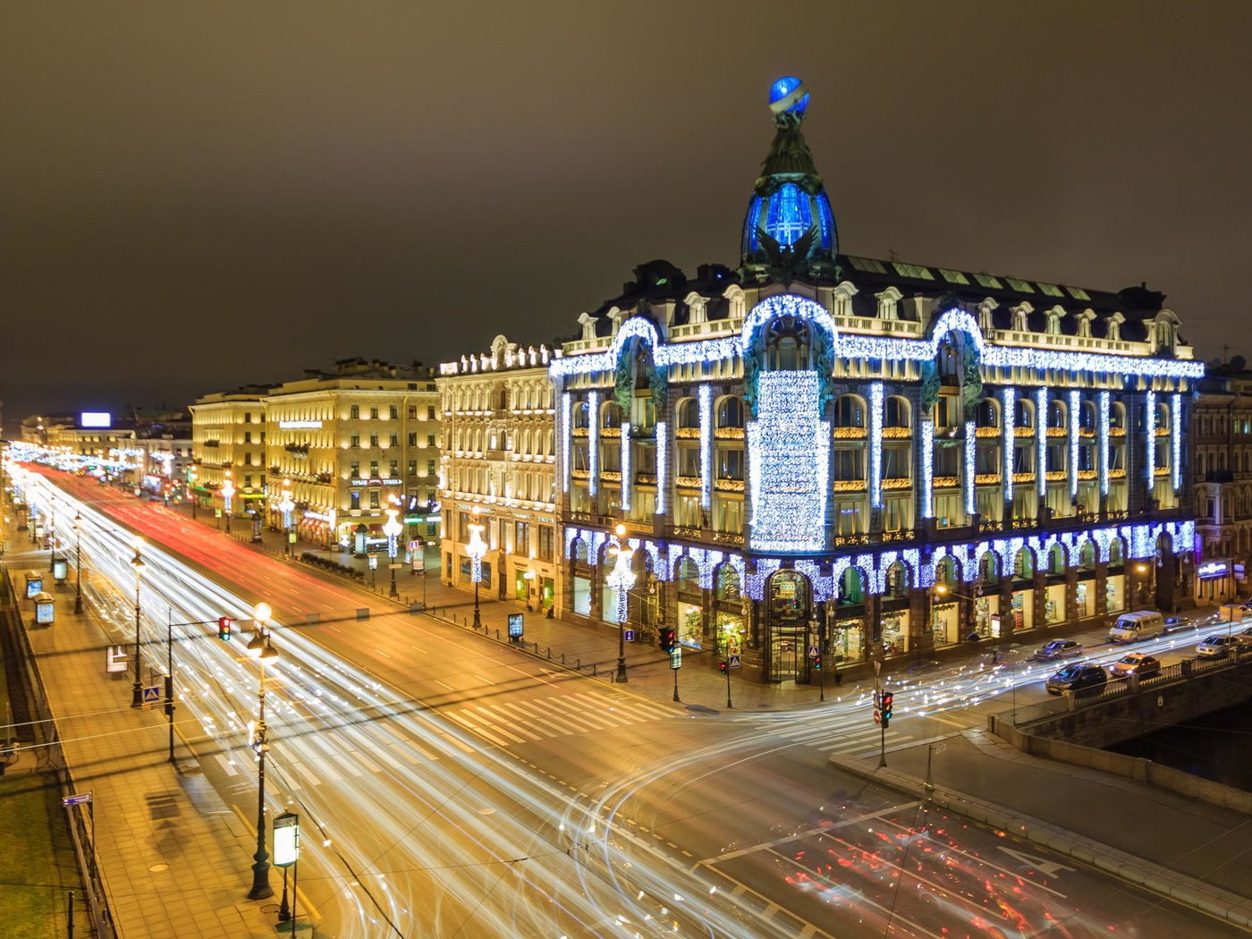 Обои россия, санкт-петербург, невский проспект ночью, russia, saint petersburg, nevsky avenue at night разрешение 2048x1306 Загрузить