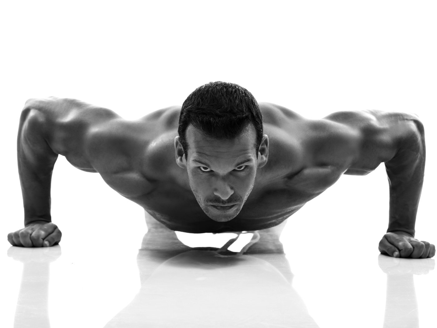 Обои мужчина, мужики, фитнес, отжимания, male, men, fitness, pushups разрешение 5478x3840 Загрузить