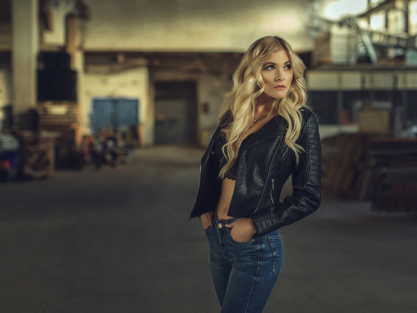 Обои девушка, блондинка, модель, джинсы, куртка, tonny jorgensen, nathan photography, christine bogh liljegren, girl, blonde, model, jeans, jacket разрешение 1920x1200 Загрузить