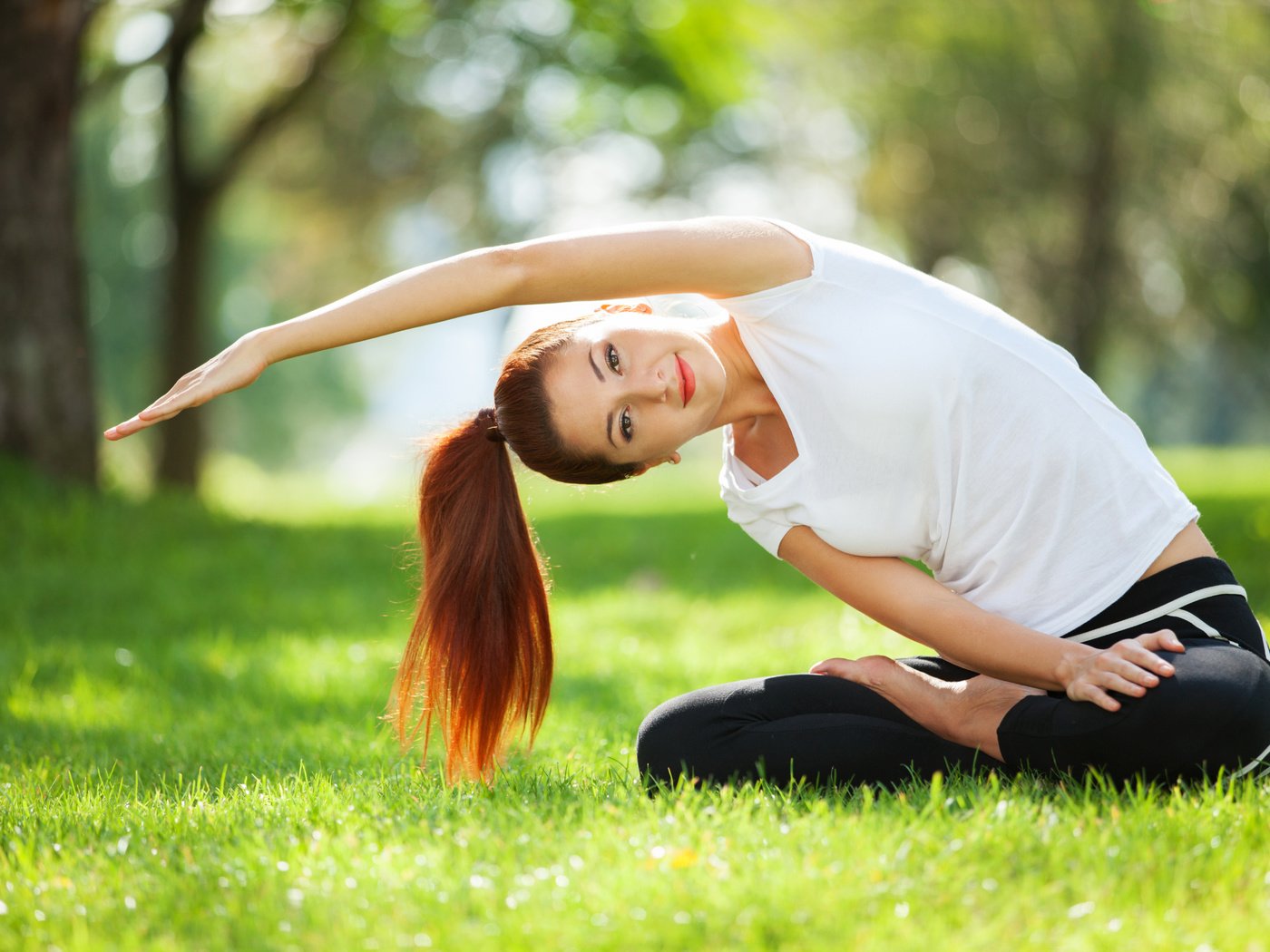 Обои трава, девушка, парк, гимнастка, спорт, йога, grass, girl, park, gymnast, sport, yoga разрешение 5616x3744 Загрузить