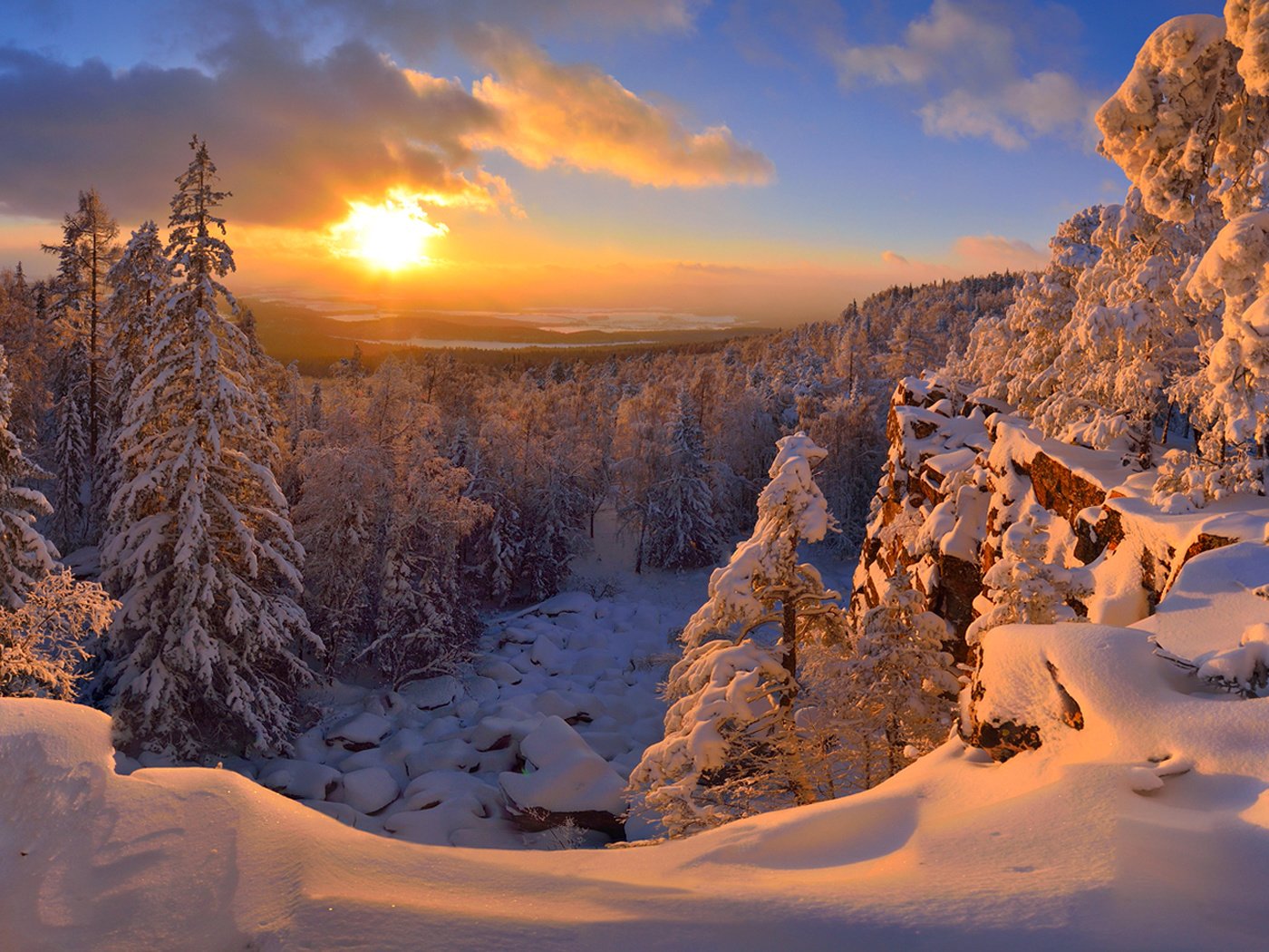 Обои снег, лес, закат, зима, snow, forest, sunset, winter разрешение 2139x1080 Загрузить