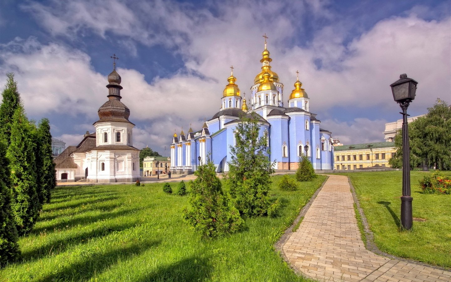 Обои храм, церковь, украина, михайловский собор, temple, church, ukraine, st michael's cathedral разрешение 1920x1200 Загрузить