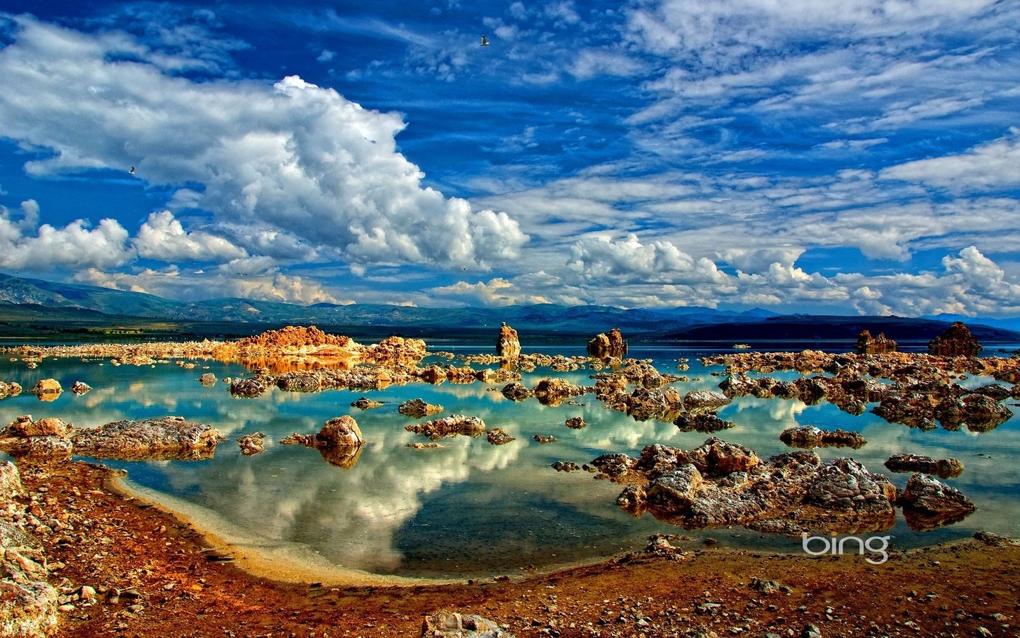 Обои небо, облака, горы, сша, калифорния, озеро моно, the sky, clouds, mountains, usa, ca, mono lake разрешение 1920x1200 Загрузить