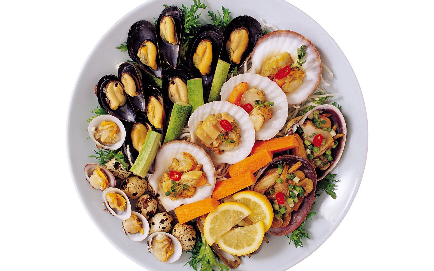 Обои лимон, лайм, яйцо, морепродукты, мидии, lemon, lime, egg, seafood, mussels разрешение 2700x2025 Загрузить