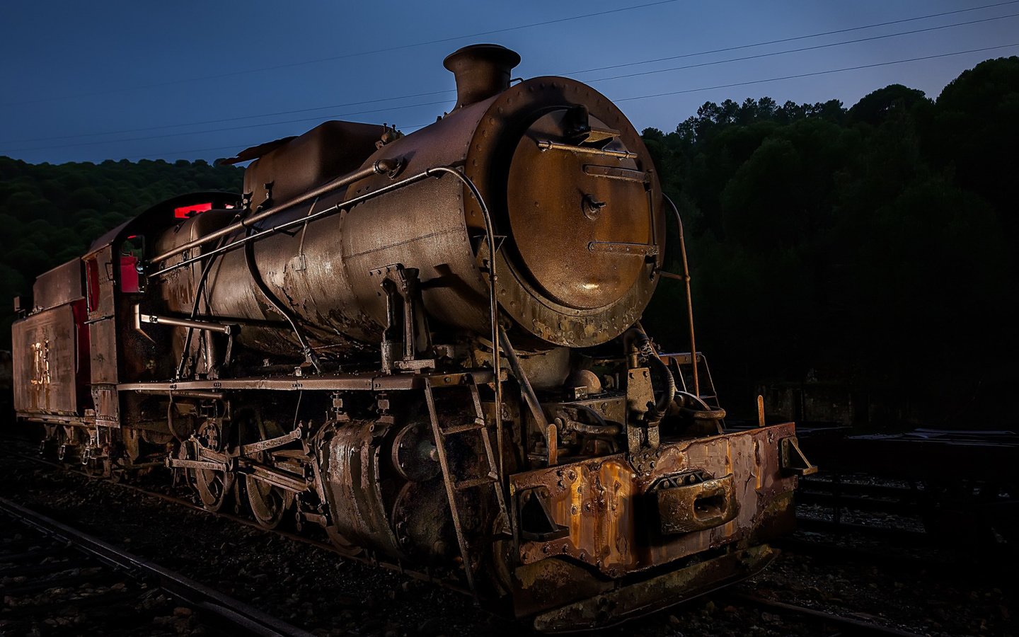Обои ночь, железная дорога, старый, паровоз, night, railroad, old, the engine разрешение 2112x1188 Загрузить