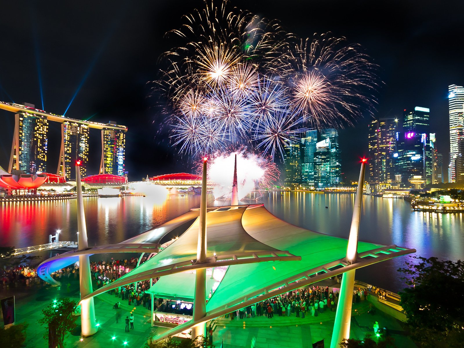 Обои салют, фейерверк, сингапур, marina bay sands, феерверк, salute, fireworks, singapore разрешение 1920x1200 Загрузить