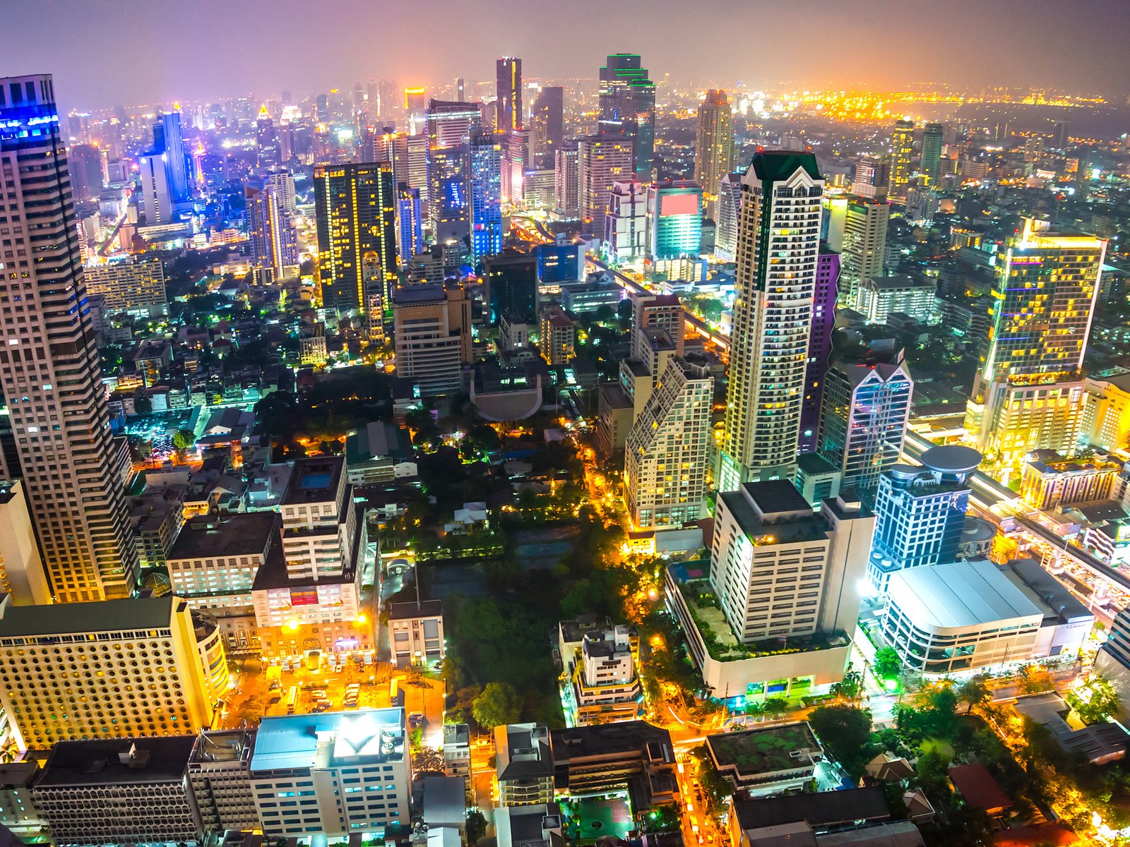 Обои ночь, огни, город, бангкок, night, lights, the city, bangkok разрешение 2880x1800 Загрузить