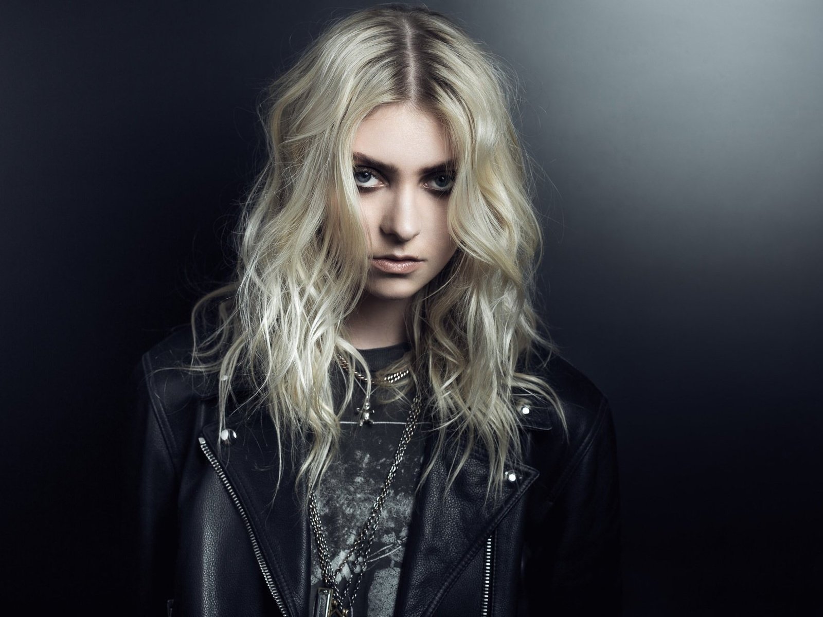 Обои блондинка, актриса, певица, тейлор момсен, blonde, actress, singer, taylor momsen разрешение 1920x1280 Загрузить