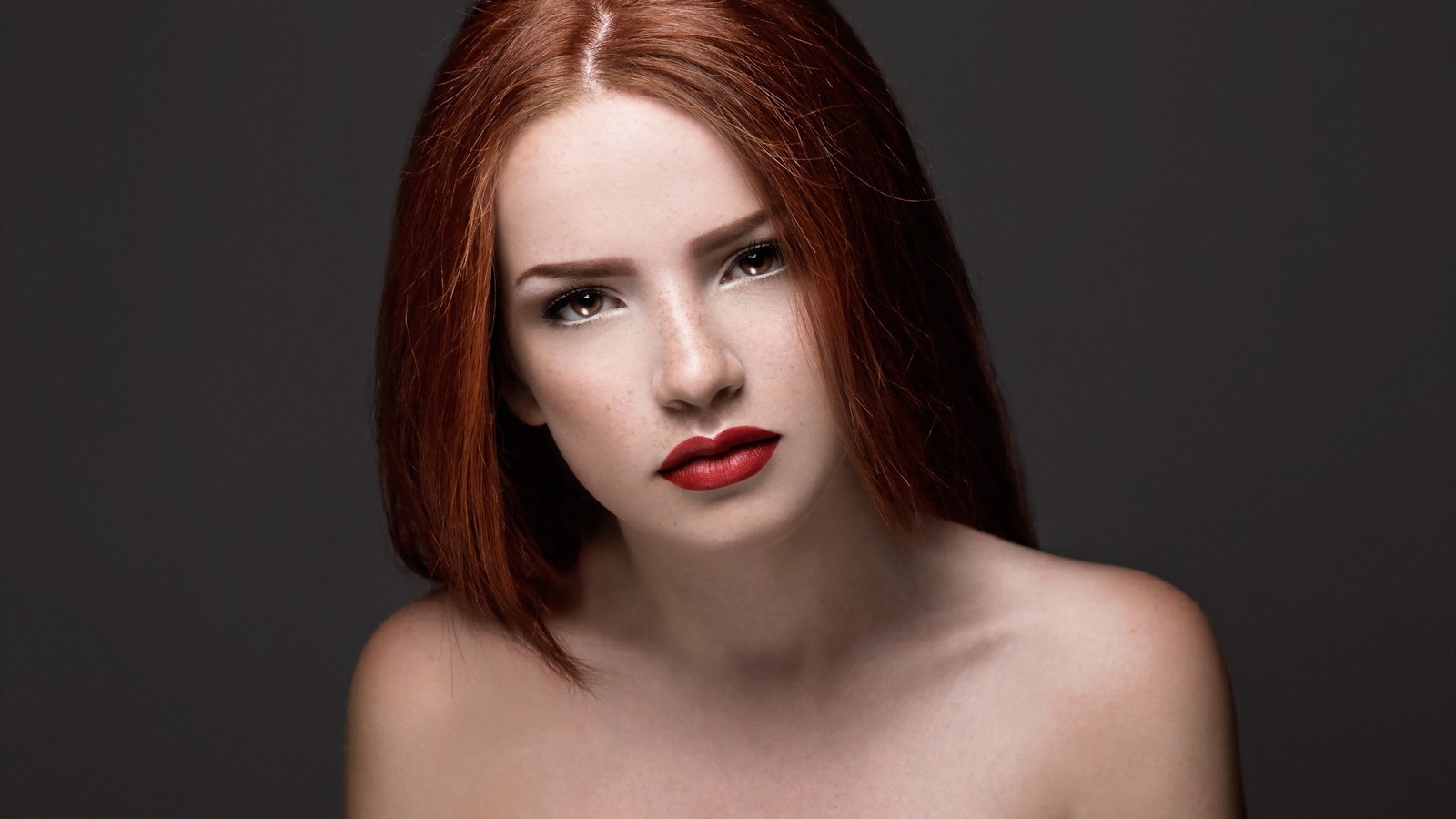 Обои девушка, портрет, взгляд, рыжеволосая, girl, portrait, look, redhead разрешение 2048x1320 Загрузить