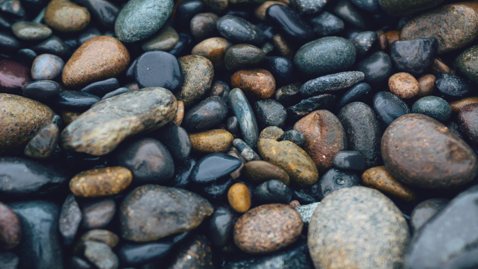 Обои камни, галька, море, поверхность, stones, pebbles, sea, surface разрешение 5538x3692 Загрузить