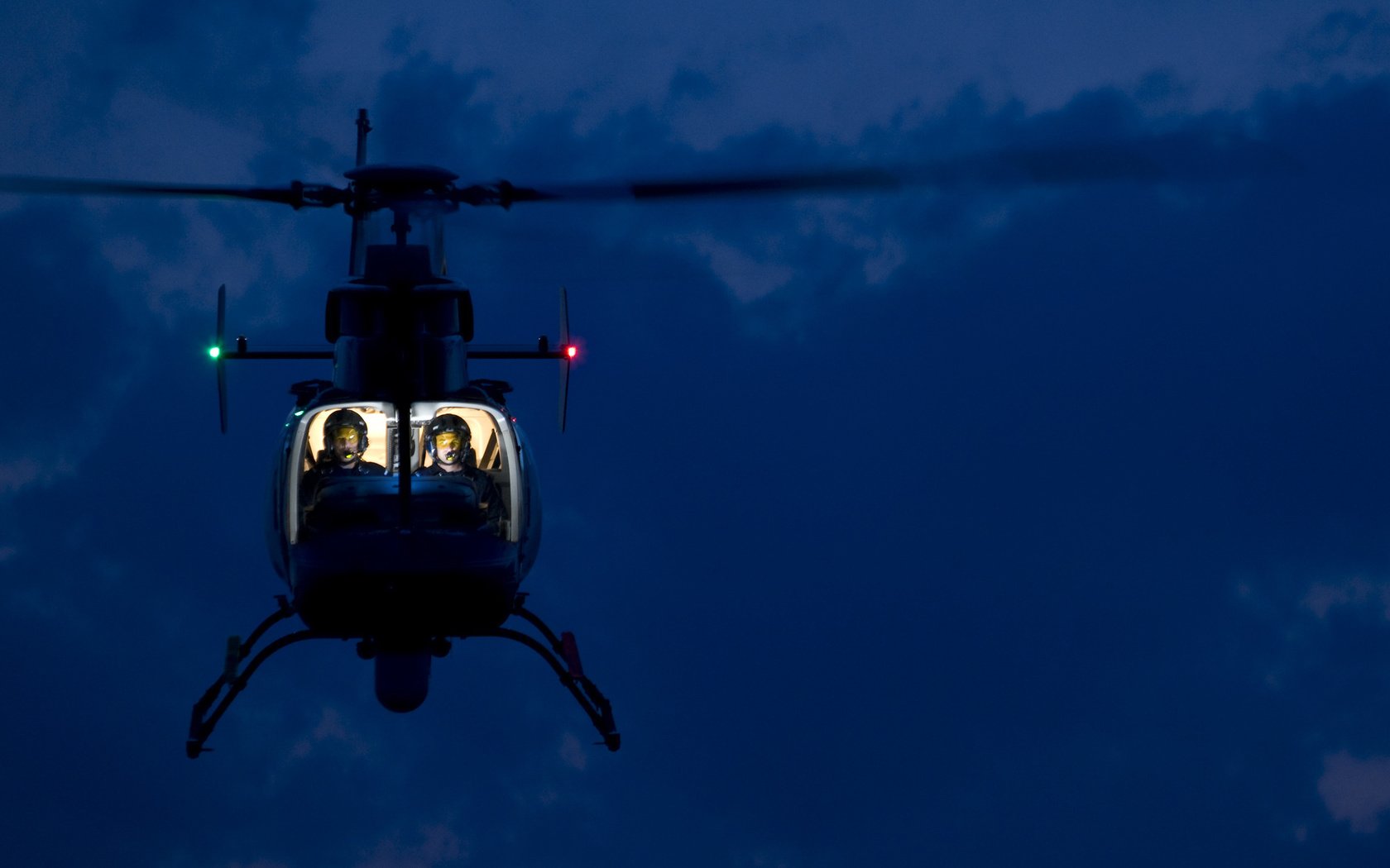 Обои ночь, вертолет, night, helicopter разрешение 2560x1600 Загрузить