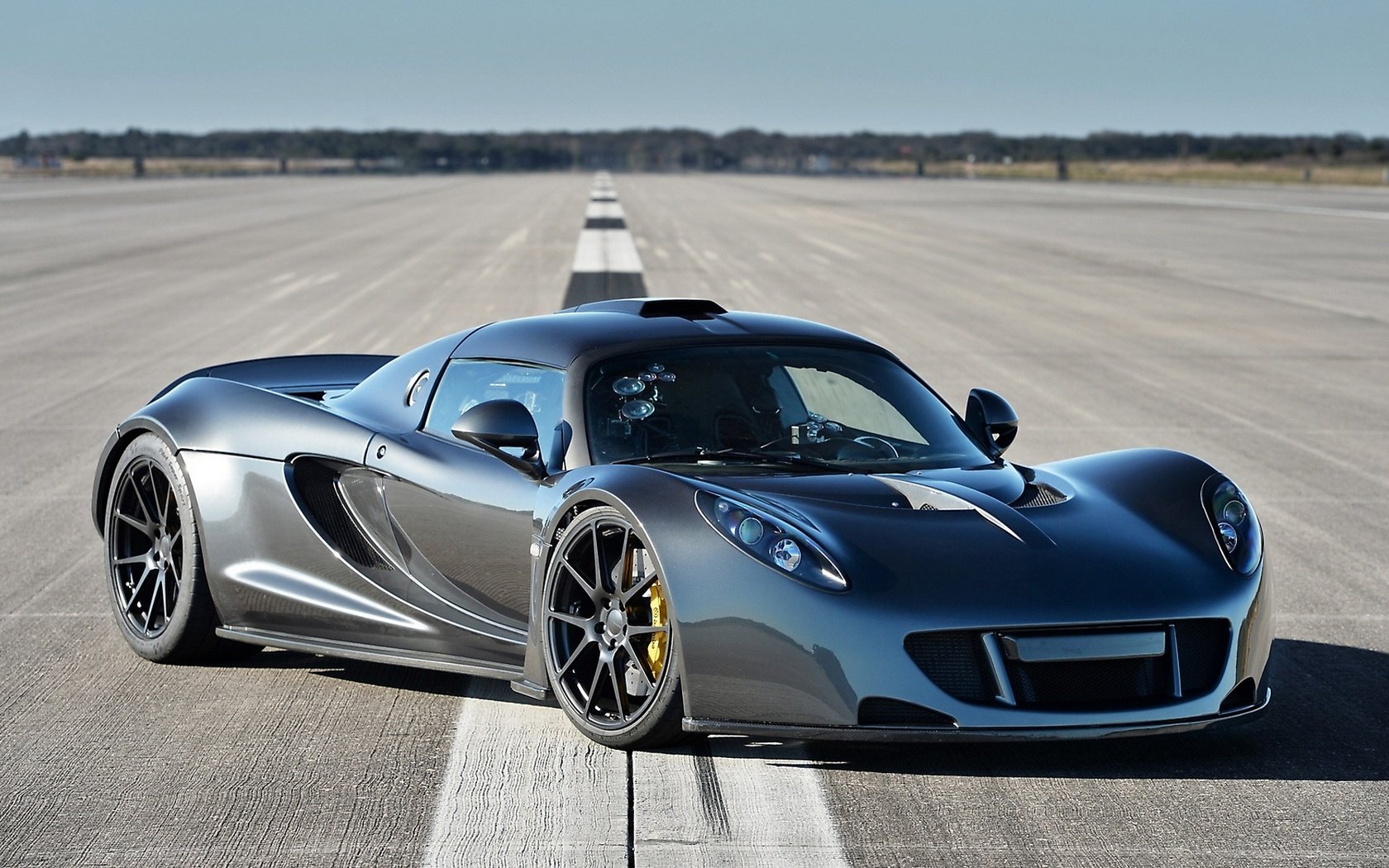 Обои hennessey venom gt разрешение 2048x1152 Загрузить