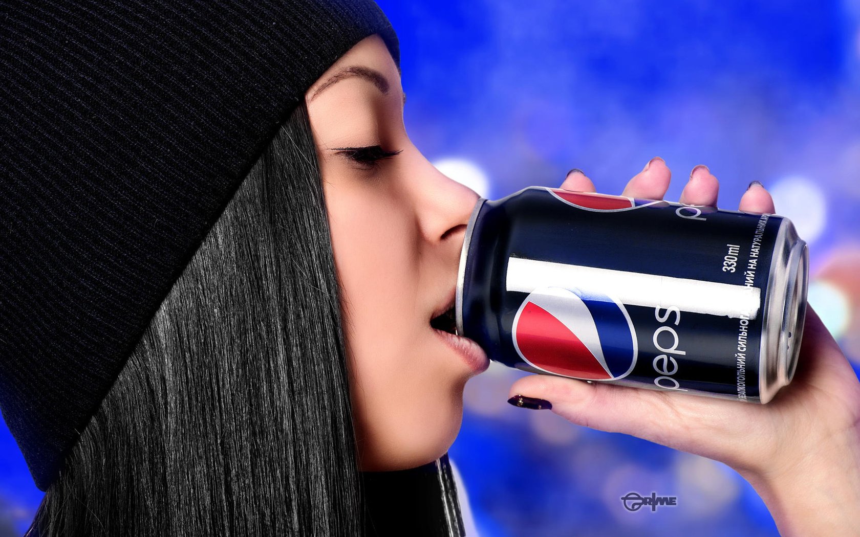 Обои девушка, фотограф, губы, шапка, жажда, банка, личико, alexander prime, пепси, pepsi, girl, photographer, lips, hat, thirst, bank, face разрешение 2048x1184 Загрузить