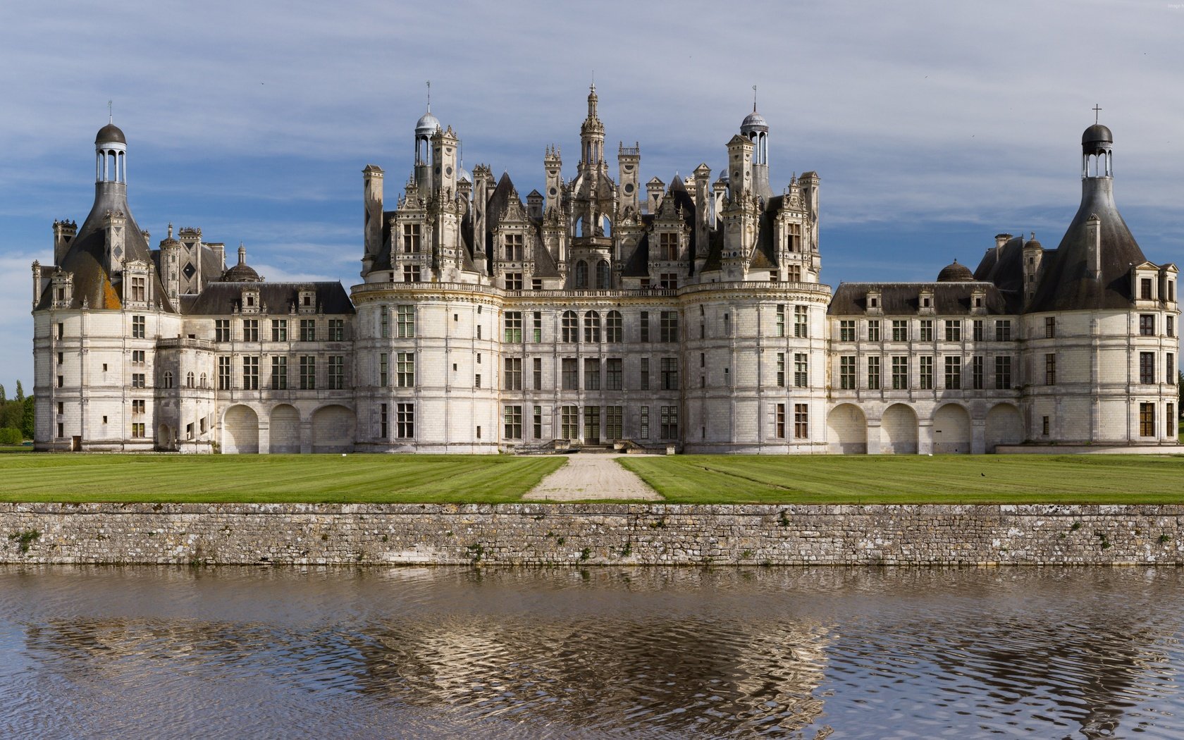 Обои архитектура, франция, замок шамбор, долина луары, architecture, france, chambord castle, the loire valley разрешение 3840x2160 Загрузить