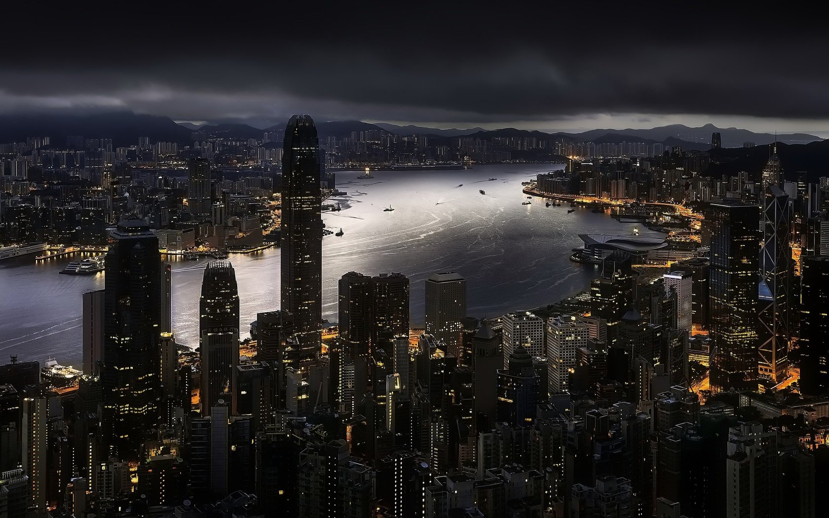 Обои ночь, панорама, город, небоскребы, китай, гонконг, night, panorama, the city, skyscrapers, china, hong kong разрешение 2048x1365 Загрузить