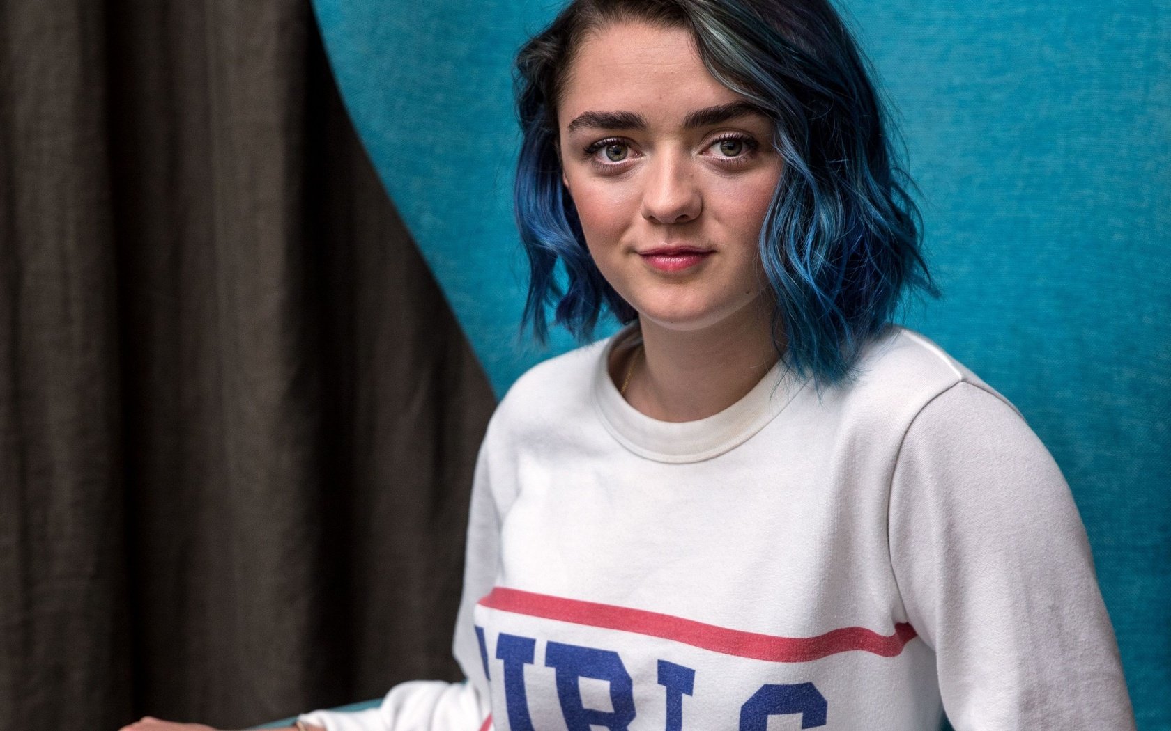 Обои девушка, улыбка, взгляд, волосы, лицо, актриса, maisie williams, girl, smile, look, hair, face, actress разрешение 3456x2870 Загрузить