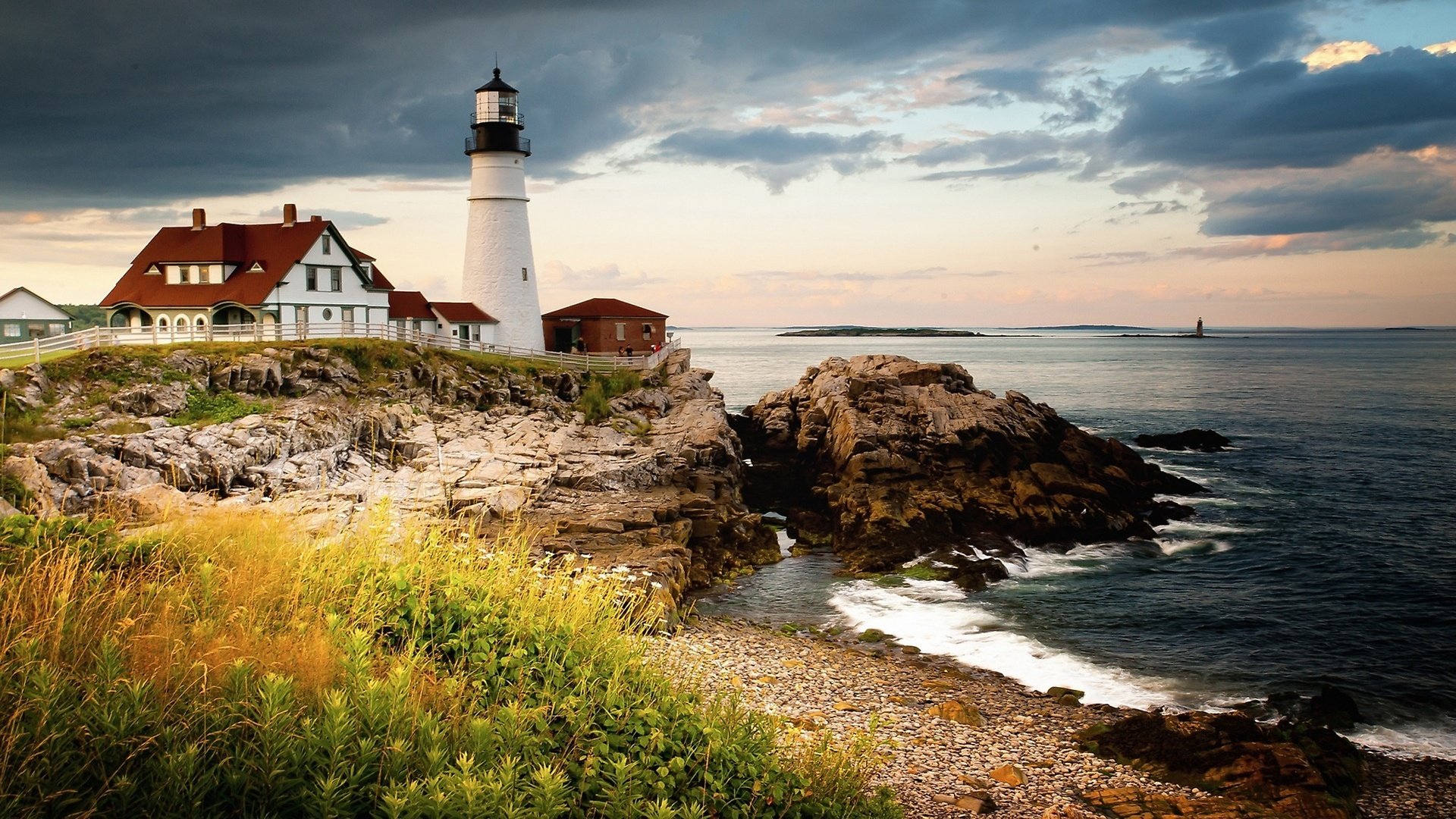 Обои маяк в портленде, lighthouse in portland разрешение 2560x1440 Загрузить