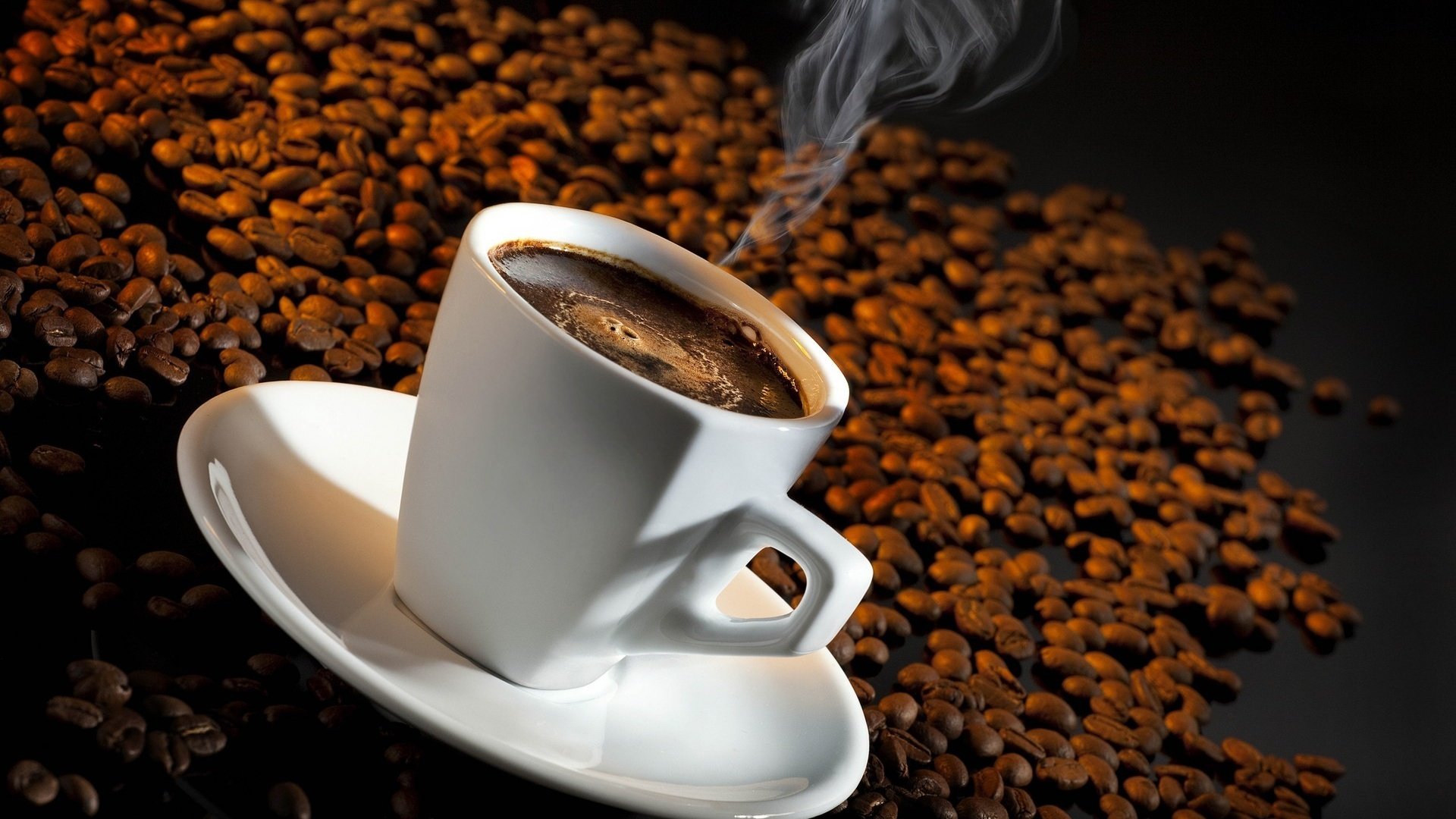 Обои зерна, кофе, блюдце, чашка, пар, кофейные зерна, горячий кофе, grain, coffee, saucer, cup, couples, coffee beans, hot coffee разрешение 1920x1280 Загрузить