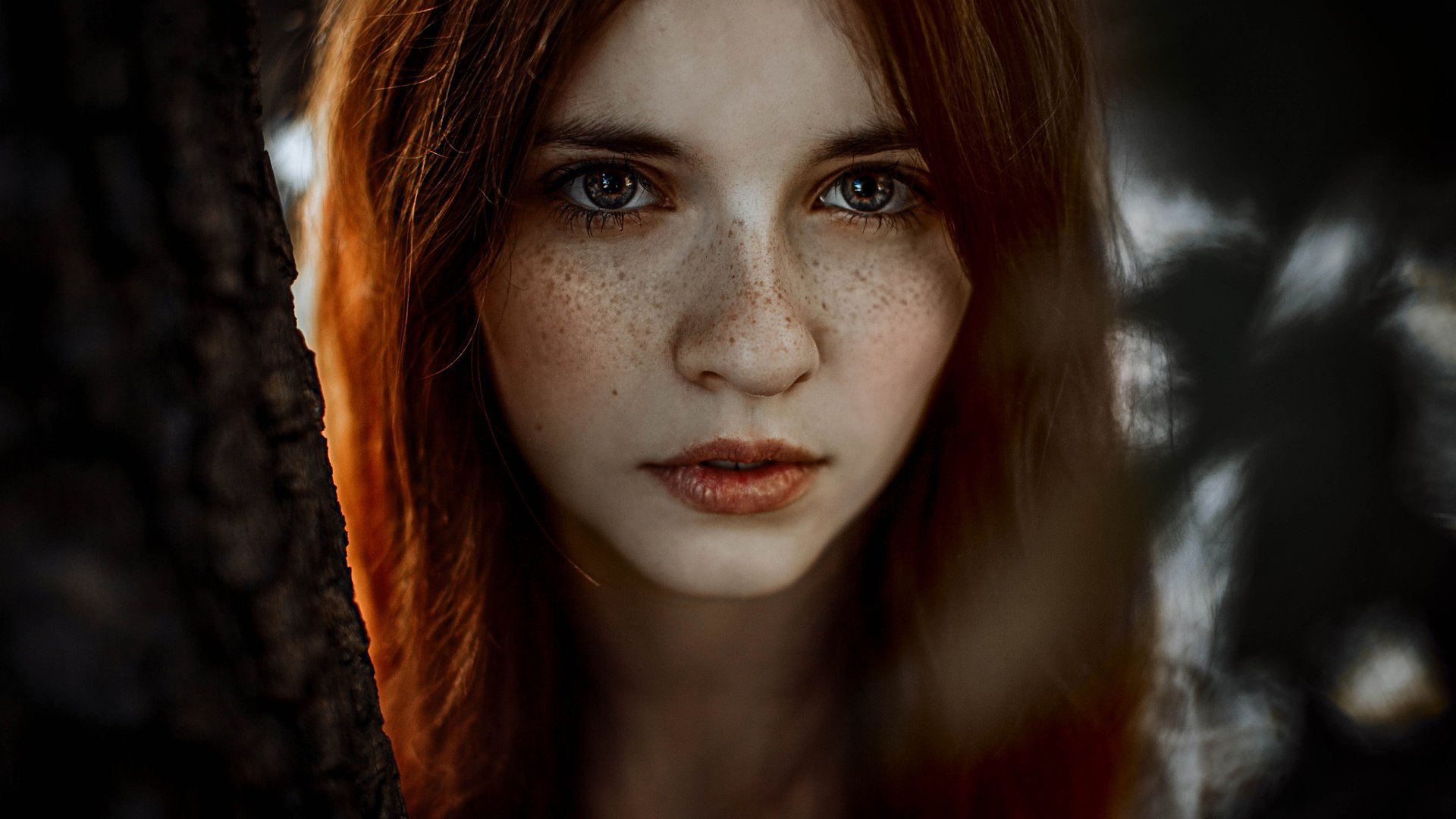 Обои девушка, рыжая, губки, веснушки, прелесть, anne hoffmann, girl, red, sponge, freckles, the beauty разрешение 2048x1366 Загрузить