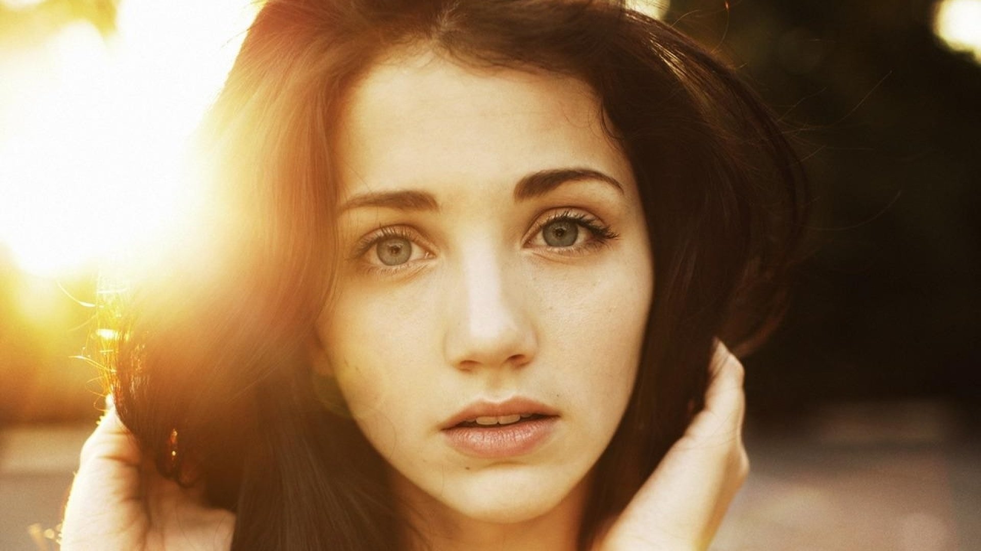 Обои девушка, взгляд, модель, эмили радд, girl, look, model, emily rudd разрешение 1920x1200 Загрузить