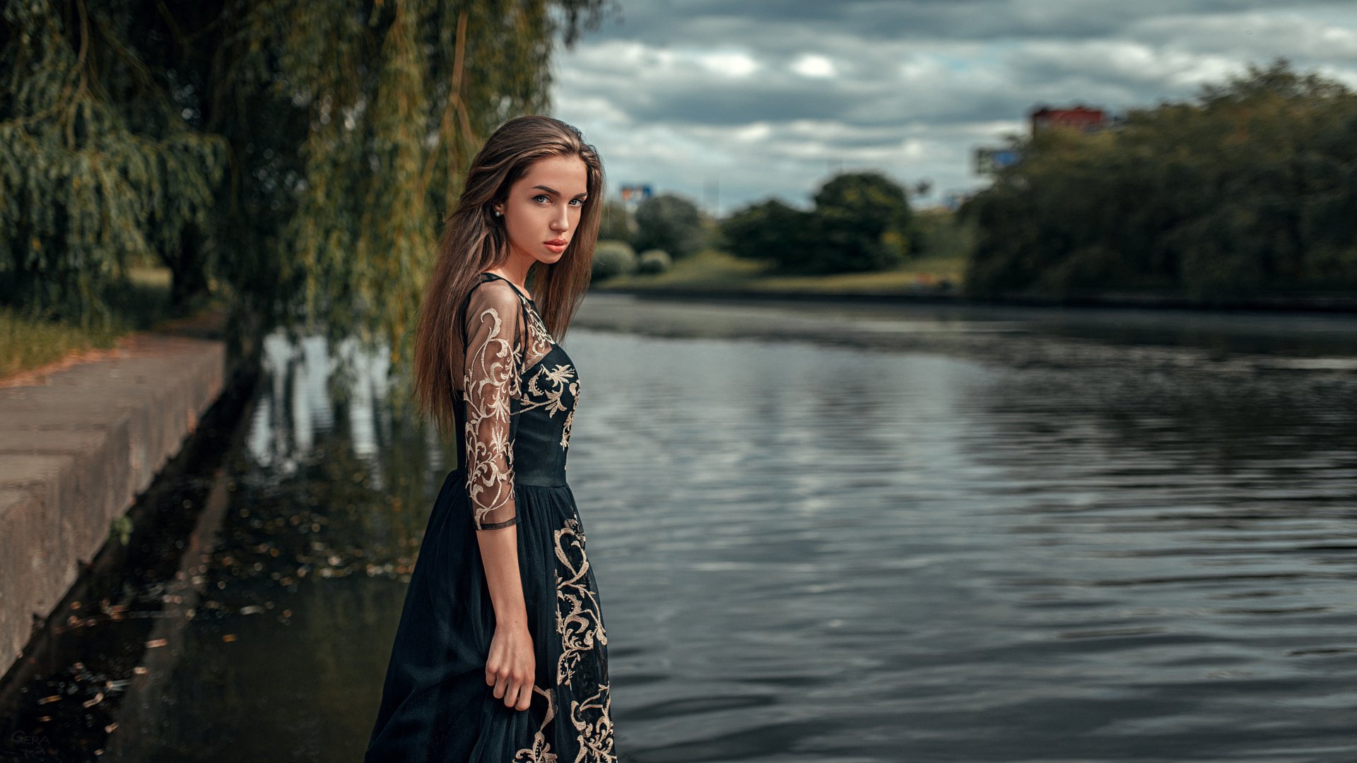 Обои река, девушка, платье, взгляд, волосы, черное, мила будаева, river, girl, dress, look, hair, black, mila budaeva разрешение 2048x1151 Загрузить