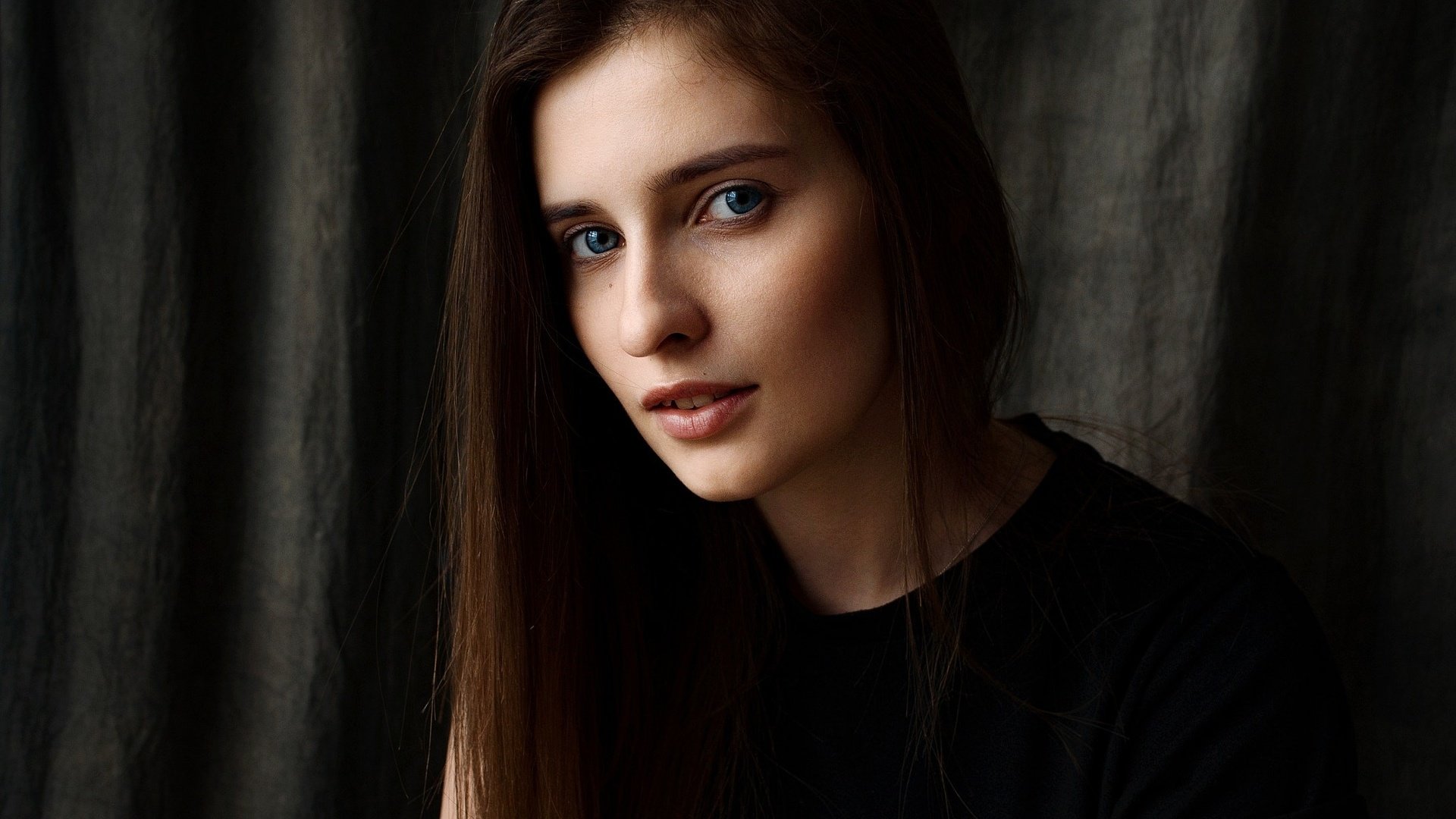 Обои девушка, портрет, лицо, голубые глаза, girl, portrait, face, blue eyes разрешение 2048x1356 Загрузить