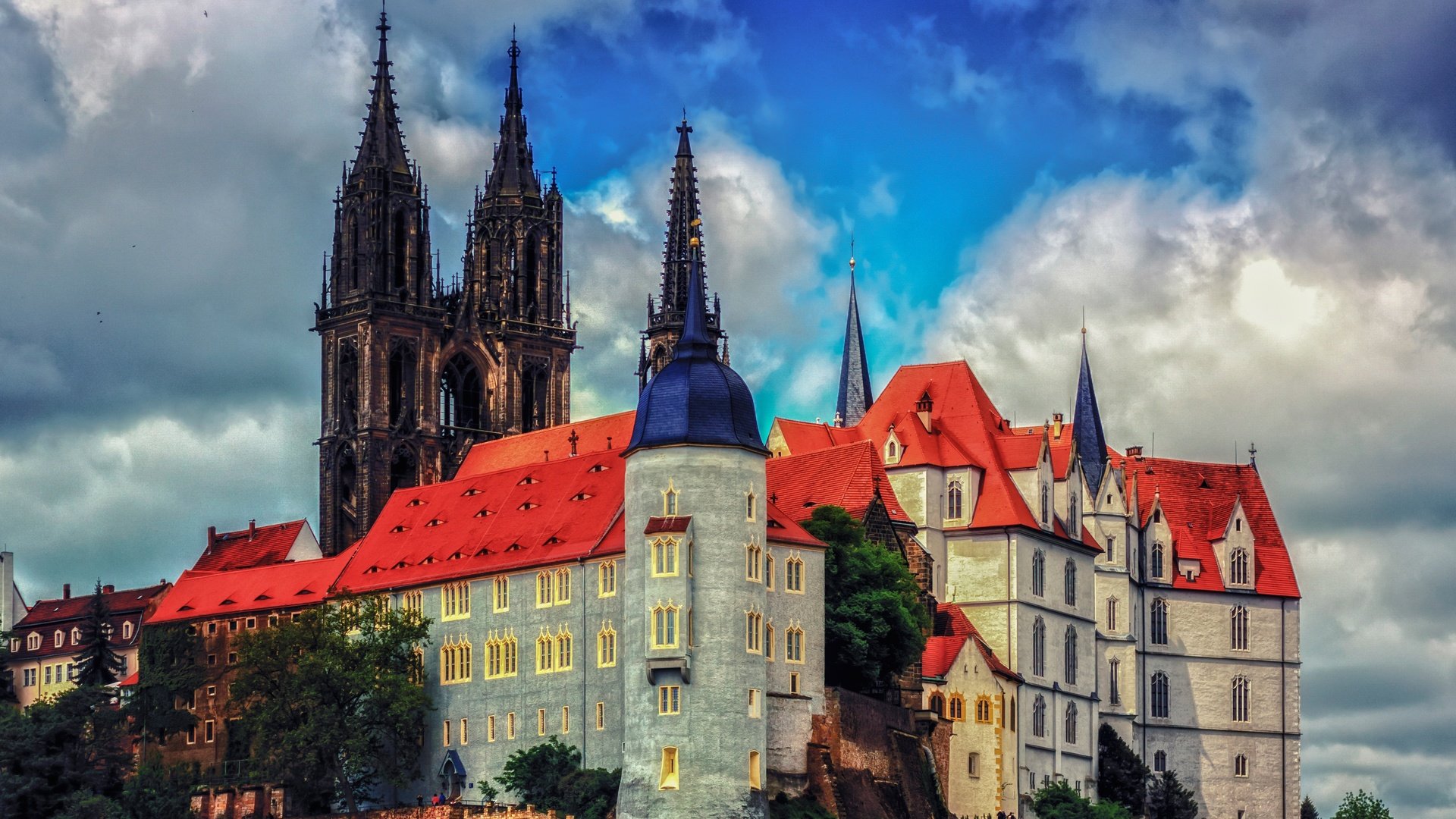 Обои небо, облака, замок, германия, albrechtsburg, the sky, clouds, castle, germany разрешение 4000x2665 Загрузить