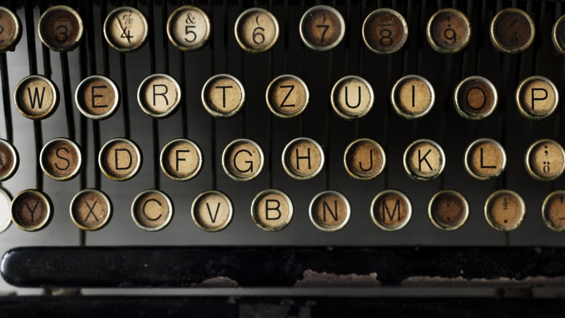 Обои ретро, буквы, клавиши, печатная машинка, retro, letters, keys, typewriter разрешение 3756x1571 Загрузить