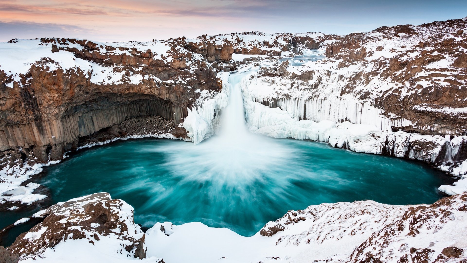 Обои зима, водопад, исландия, aldeyjarfoss waterfall, альдейярфосс, замерзший водопад, winter, waterfall, iceland разрешение 3000x1972 Загрузить