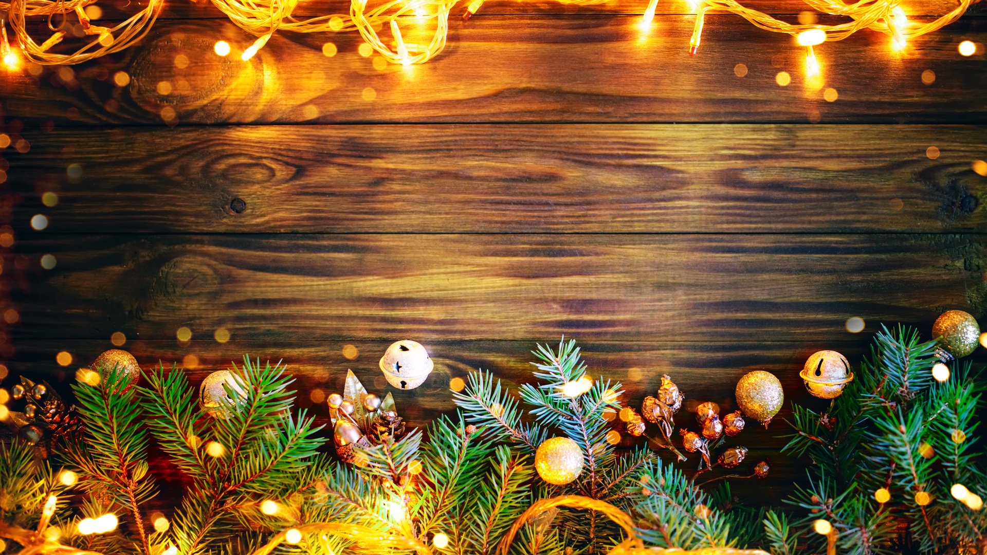 Обои новый год, рождество, огоньки, гирлянда, новогодние украшения, декор, еловые веточки, new year, christmas, lights, garland, christmas decorations, decor разрешение 5340x3560 Загрузить