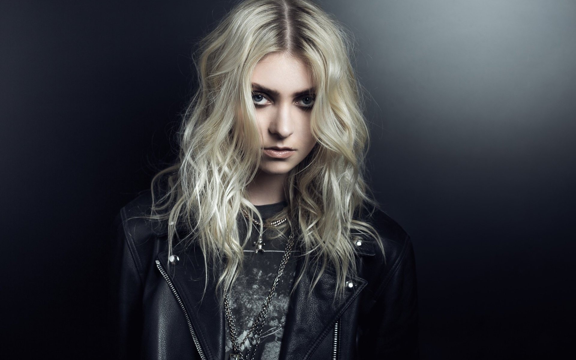 Обои блондинка, актриса, певица, тейлор момсен, blonde, actress, singer, taylor momsen разрешение 1920x1280 Загрузить