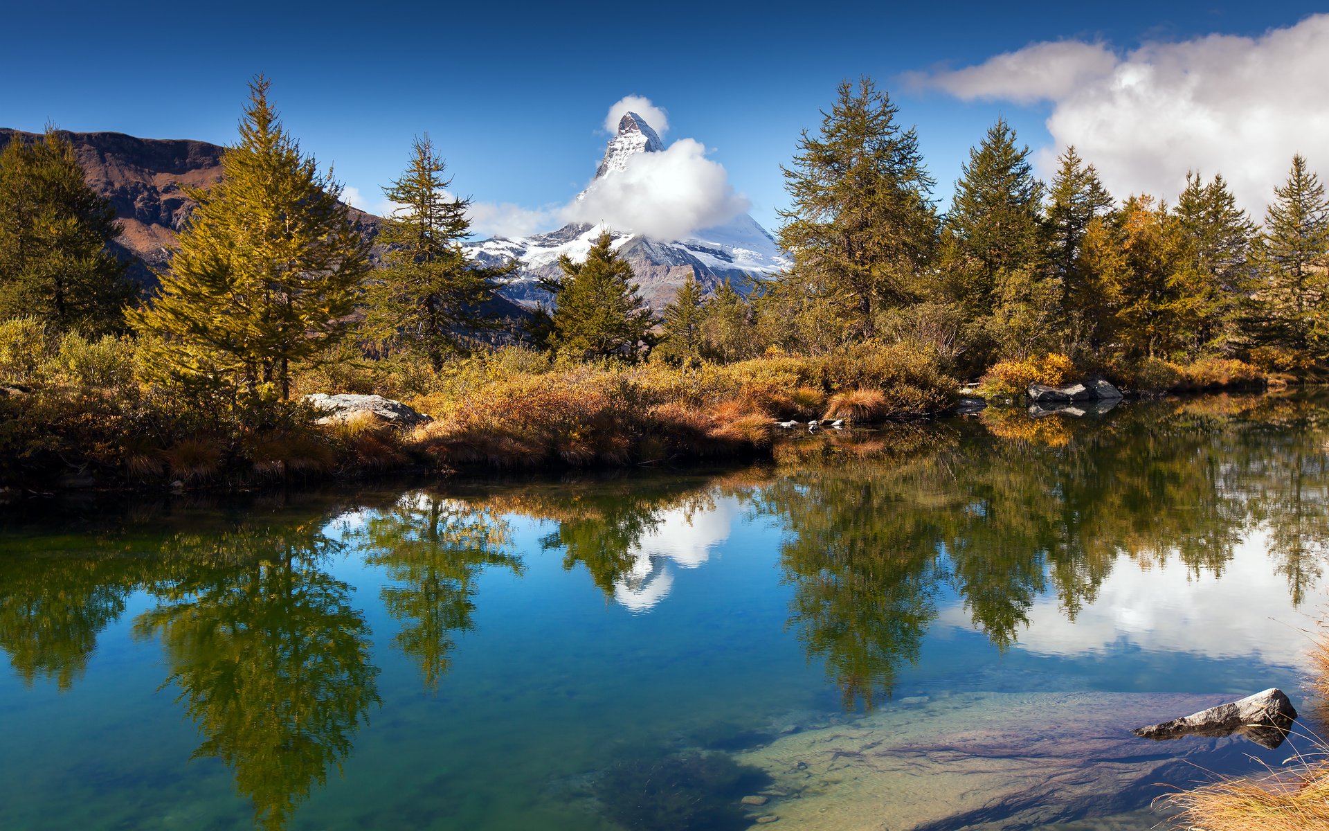 Обои озеро, grindjisee lake, grindjisee, горы, природа, лес, отражение, пейзаж, осень, швейцария, lake, mountains, nature, forest, reflection, landscape, autumn, switzerland разрешение 3840x2400 Загрузить