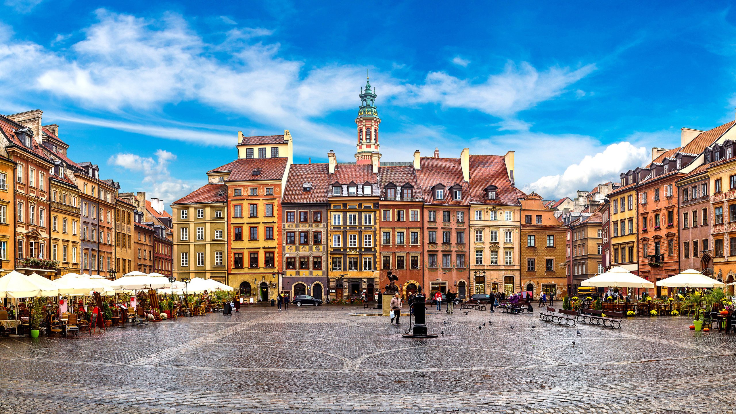 Обои кафе, город, улица, здания, площадь, польша, варшава, cafe, the city, street, building, area, poland, warsaw разрешение 3750x2270 Загрузить