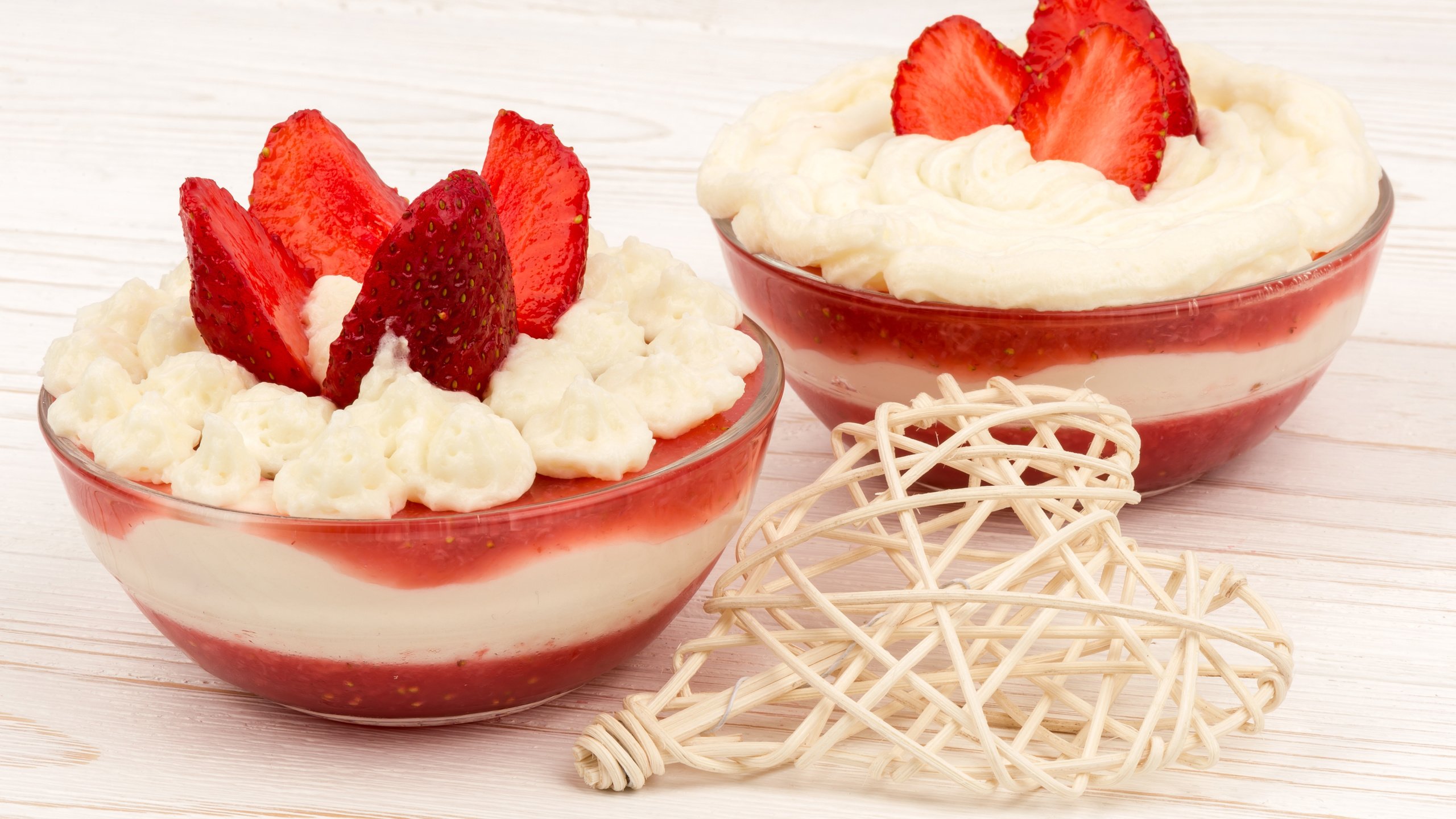 Обои клубника, сладкое, сливки, йогурт, strawberry, sweet, cream, yogurt разрешение 4562x3154 Загрузить