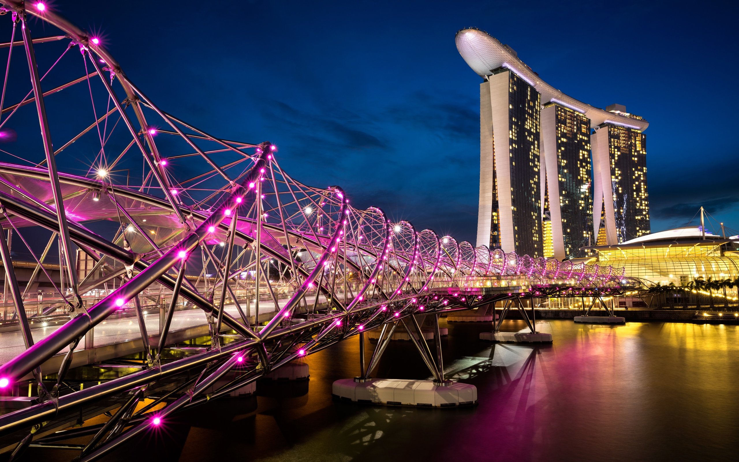 Обои ночь, огни, город, небоскребы, будущее, дождь, сингапур, night, lights, the city, skyscrapers, future, rain, singapore разрешение 6000x4000 Загрузить