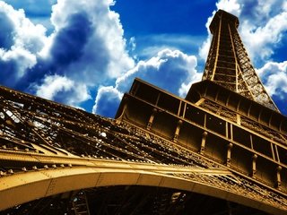 Обои небо, облака, париж, эйфелева башня, the sky, clouds, paris, eiffel tower разрешение 1920x1080 Загрузить
