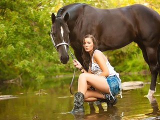 Обои вода, девушка, лето, взгляд, конь, речка, на природе, cowgirl, грин, green, water, girl, summer, look, horse, river, nature разрешение 2560x1600 Загрузить