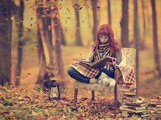 Обои лес, девушка, книги, forest, girl, books разрешение 1920x1080 Загрузить