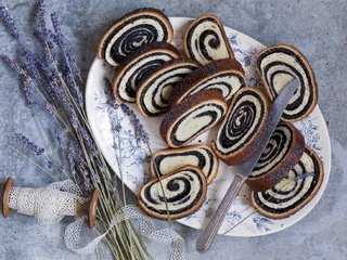 Обои лаванда, мак, выпечка, натюрморт, рулет, anna verdina, маковый рулет, lavender, mac, cakes, still life, roll, poppy seed roll разрешение 1920x1301 Загрузить