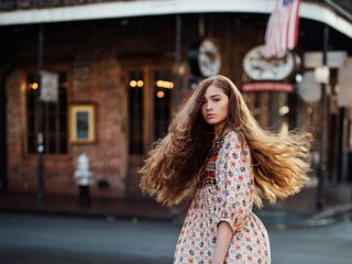 Обои девушка, платье, город, улица, волосы, jesse herzog, bourbon street, girl, dress, the city, street, hair разрешение 5789x5789 Загрузить