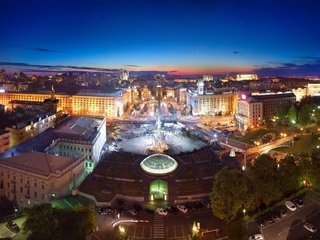 Обои ночь, огни, город, украина, киев, столица, night, lights, the city, ukraine, kiev, capital разрешение 1920x1234 Загрузить