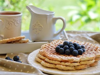 Обои кофе, ягоды, черника, завтрак, вафли, coffee, berries, blueberries, breakfast, waffles разрешение 2048x1339 Загрузить