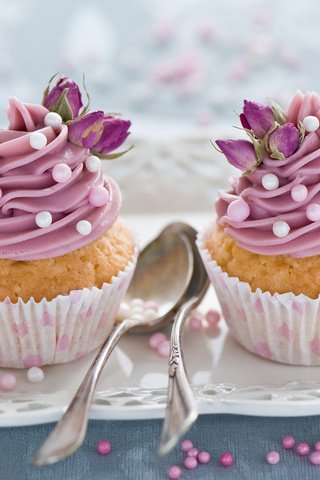 Обои цветы, крем для торта, сладкое, украшение, выпечка, десерт, кексы, flowers, cream cake, sweet, decoration, cakes, dessert, cupcakes разрешение 2000x1285 Загрузить