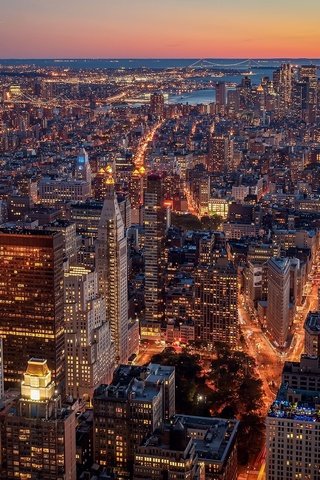 Обои огни, вечер, город, сша, нью-йорк, lights, the evening, the city, usa, new york разрешение 1920x1280 Загрузить