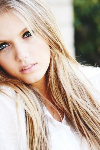 Обои девушка, блондинка, взгляд, модель, волосы, лицо, girl, blonde, look, model, hair, face разрешение 1920x1080 Загрузить