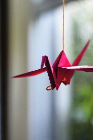 Обои бумага, оригами, журавлик, paper, origami, crane разрешение 2880x1920 Загрузить