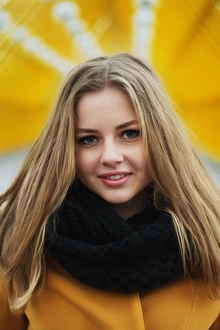 Обои девушка, блондинка, улыбка, портрет, взгляд, волосы, girl, blonde, smile, portrait, look, hair разрешение 1920x1280 Загрузить