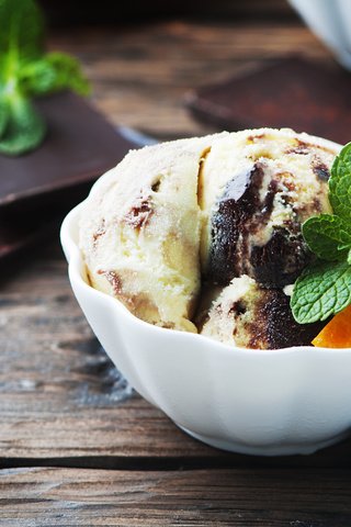 Обои мята, мороженое, шоколад, карамель, манго, дольки апельсина, mint, ice cream, chocolate, caramel, mango, orange wedges разрешение 4288x2848 Загрузить