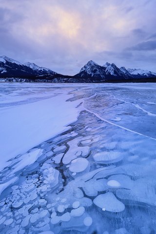 Обои озеро, горы, природа, зима, пейзаж, лёд, lake, mountains, nature, winter, landscape, ice разрешение 1920x1200 Загрузить