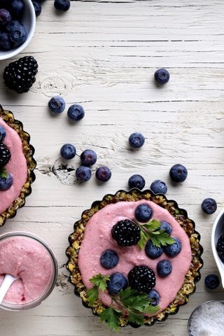Обои ягоды, черника, сладкое, десерт, ежевика, кексы, крем, berries, blueberries, sweet, dessert, blackberry, cupcakes, cream разрешение 2048x1330 Загрузить